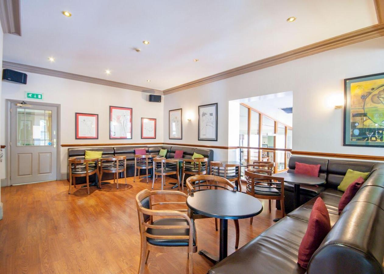 Staindrop Hotel 3*