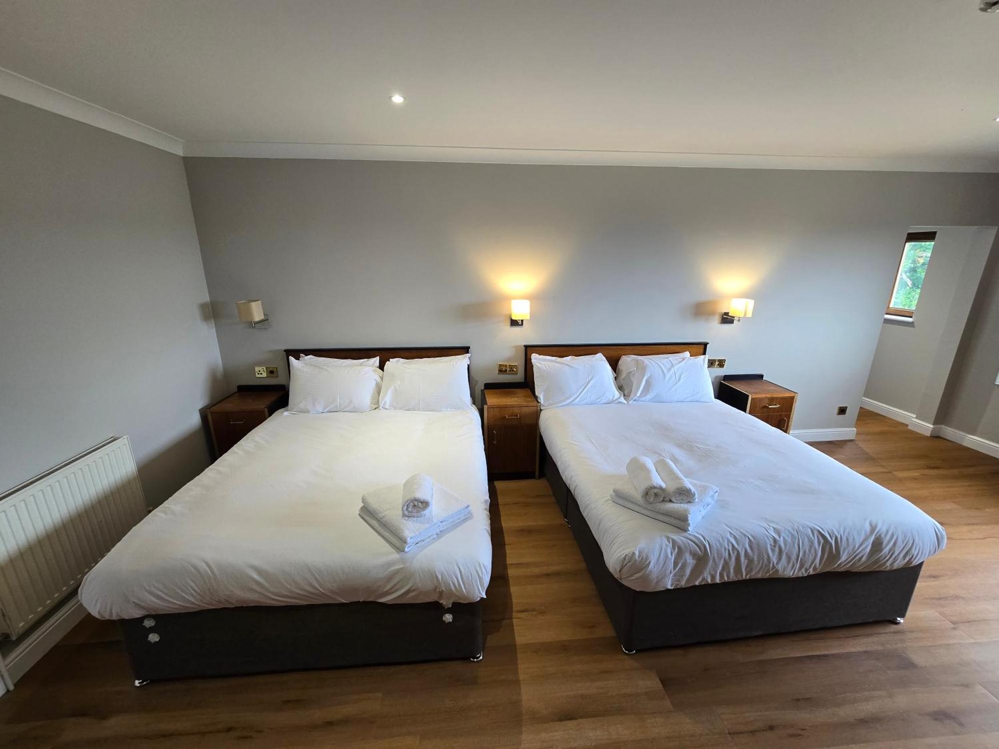 Staindrop Hotel 3*