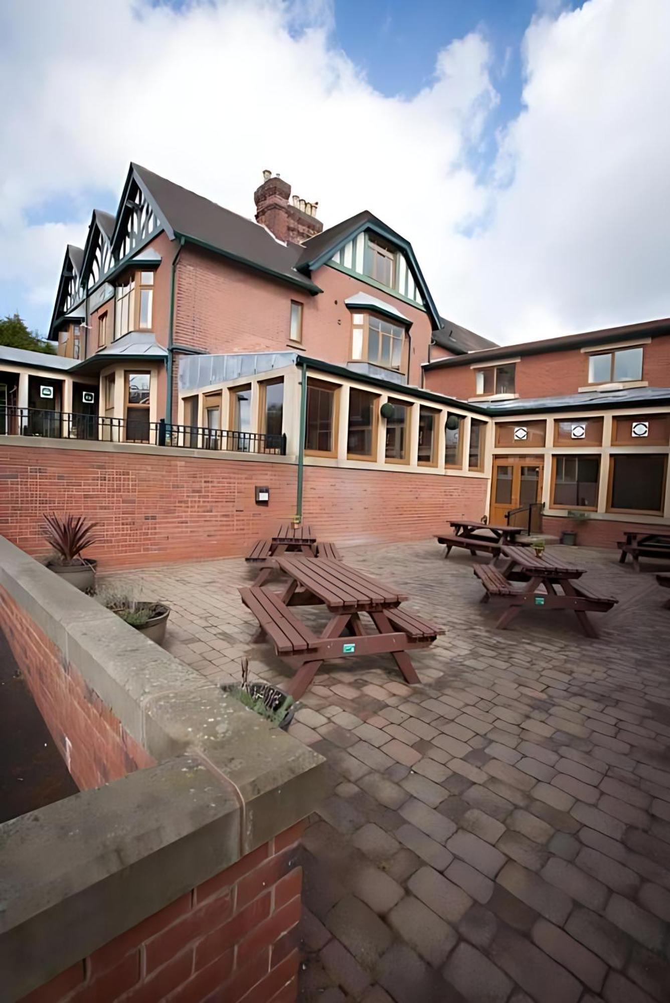 Hotel Staindrop Hotel 3*