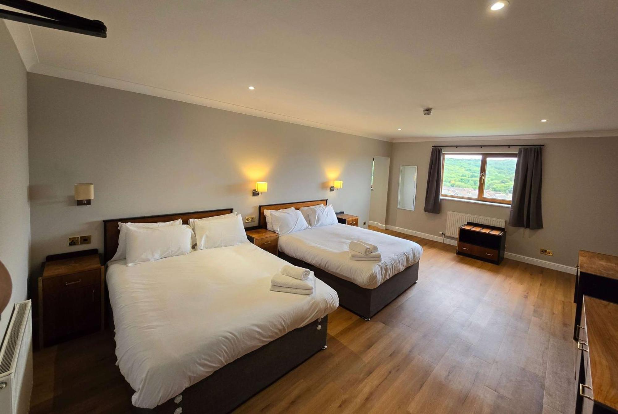 Staindrop Hotel 3*